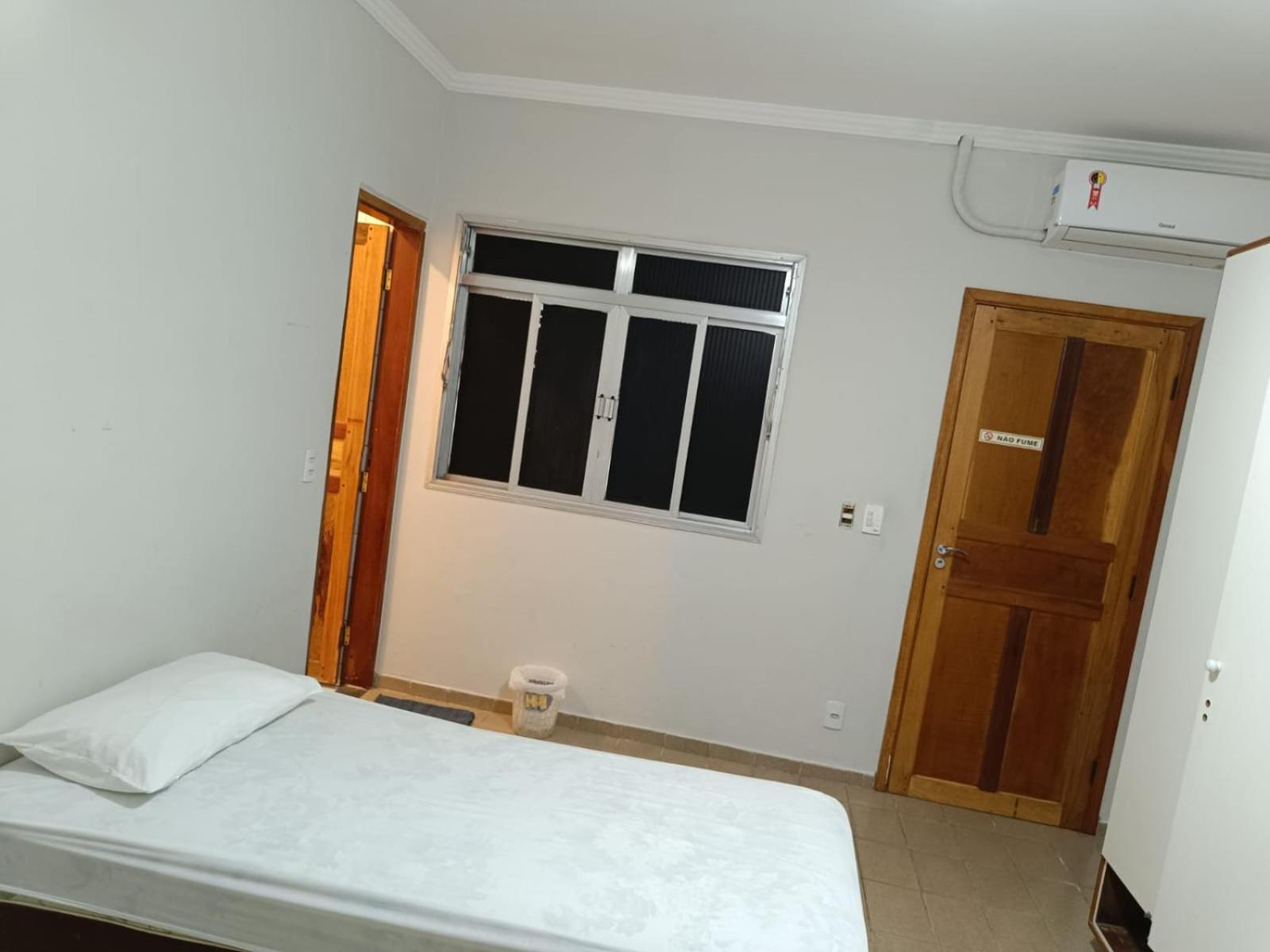 Hostel Diniz Vitoria Exterior photo